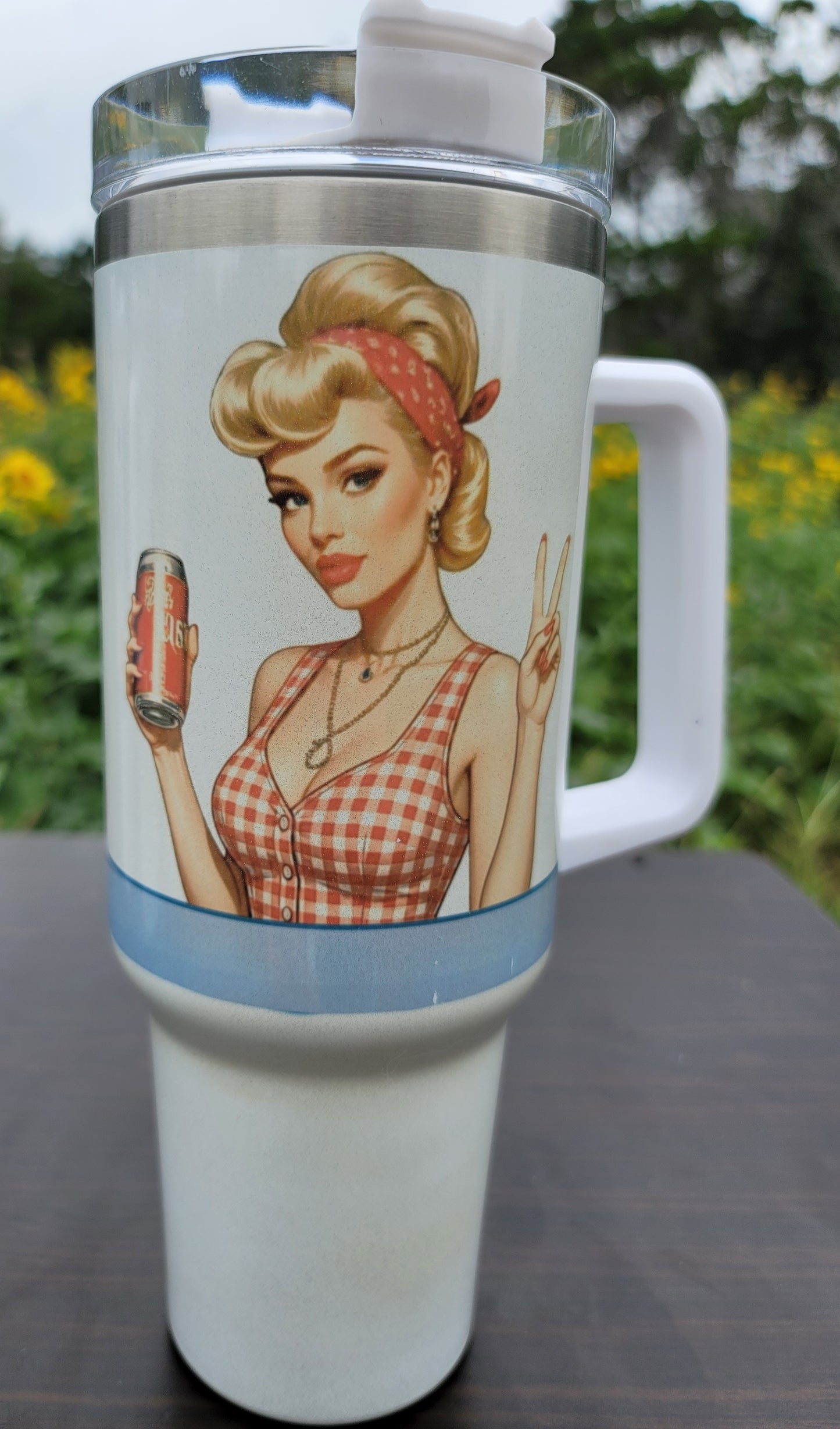 GOOD MOMS DRINK BEER AND SAY BAD WORDS — 40oz Shimmer Tumbler